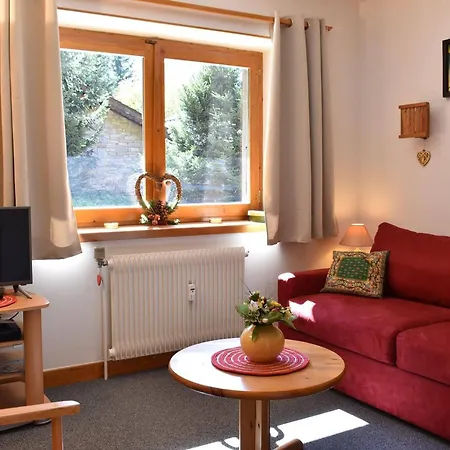 Appartement Cosy Avec Cheminee, Terrasse Et Acces Pistes Proche - Meribel, 5 Pers - Fr-1-180-376